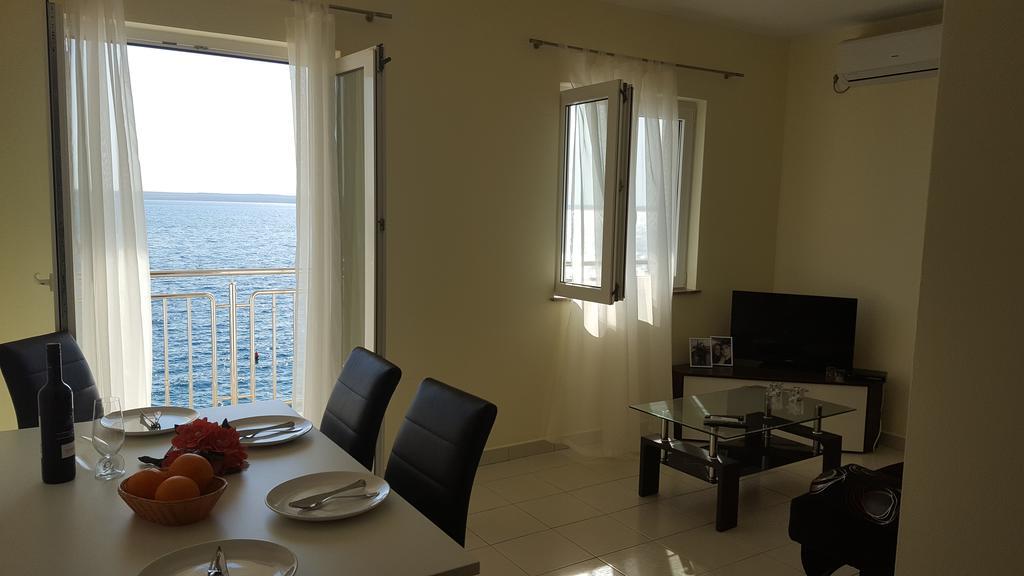 Apartments And Rooms Kod Mate Tribanj-Kruscica Exterior photo